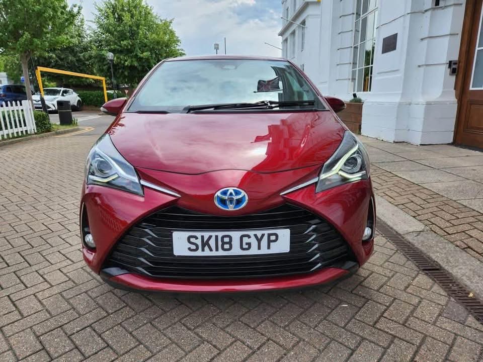 2018 Toyota Yaris 1.5 VVT-h Excel E-CVT Euro 6 (s/s) 5dr (15in Alloy) - Red  Hatchback 